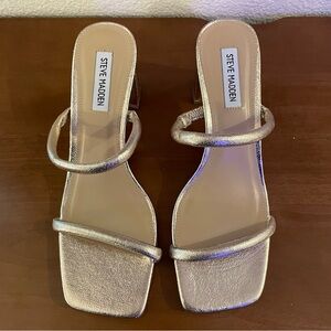 Steve Madden Women's Gold Metallic Block Heeled Strappy Sandal